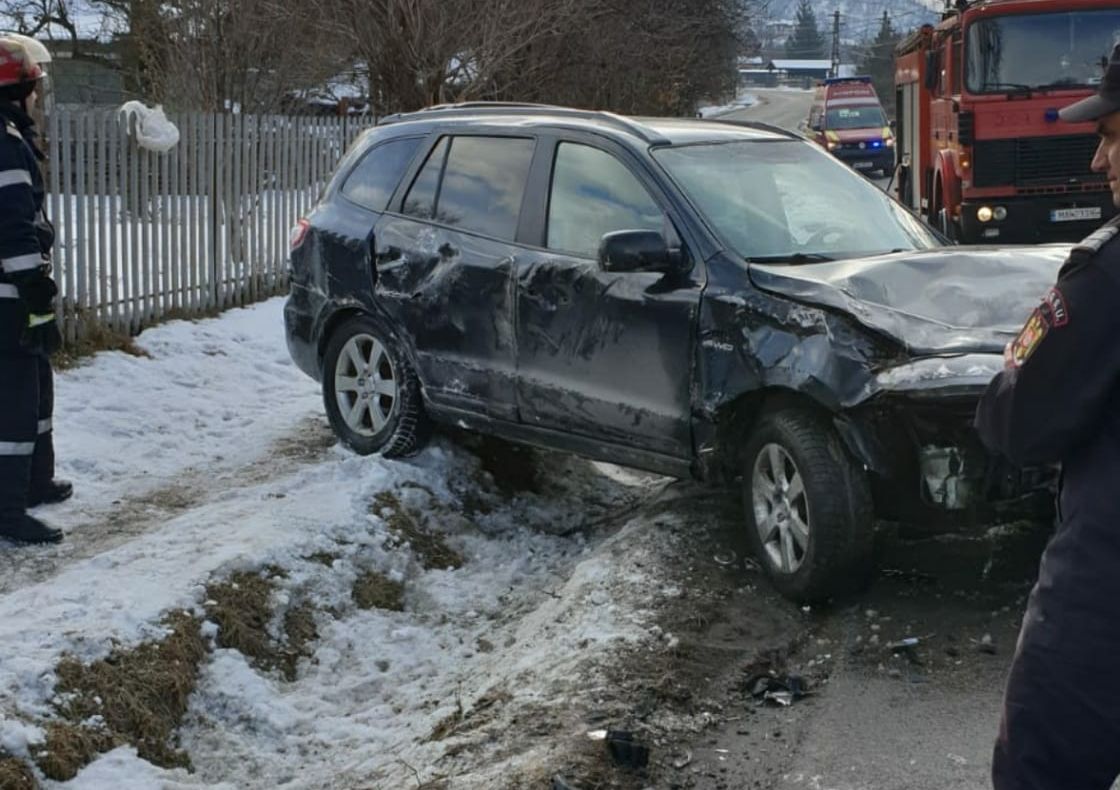 UPDATE| Circulaţia trenurilor- redeschisă între Dobra şi Holdea, din judeţul Hunedoara