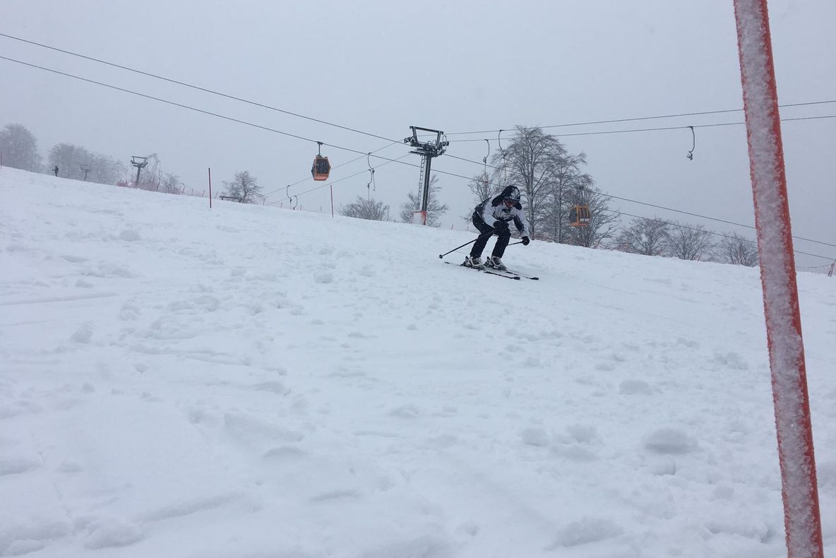FOTO| Jandarmii s-au întrecut la schi în Pasul Vâlcan