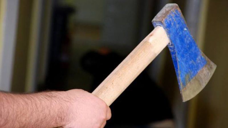 Reținut după ce s-a întors la concubină cu securea