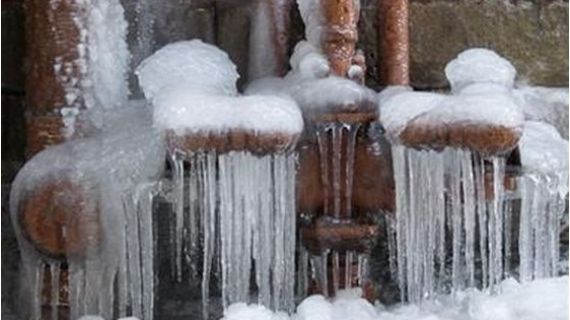 Operatorul de apă și canal din Valea Jiului se pregătește pentru iarnă