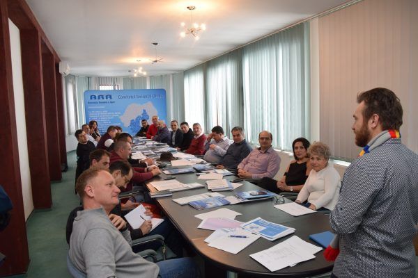 Comitetul director a Apelor s-a reunit în Valea Jiului