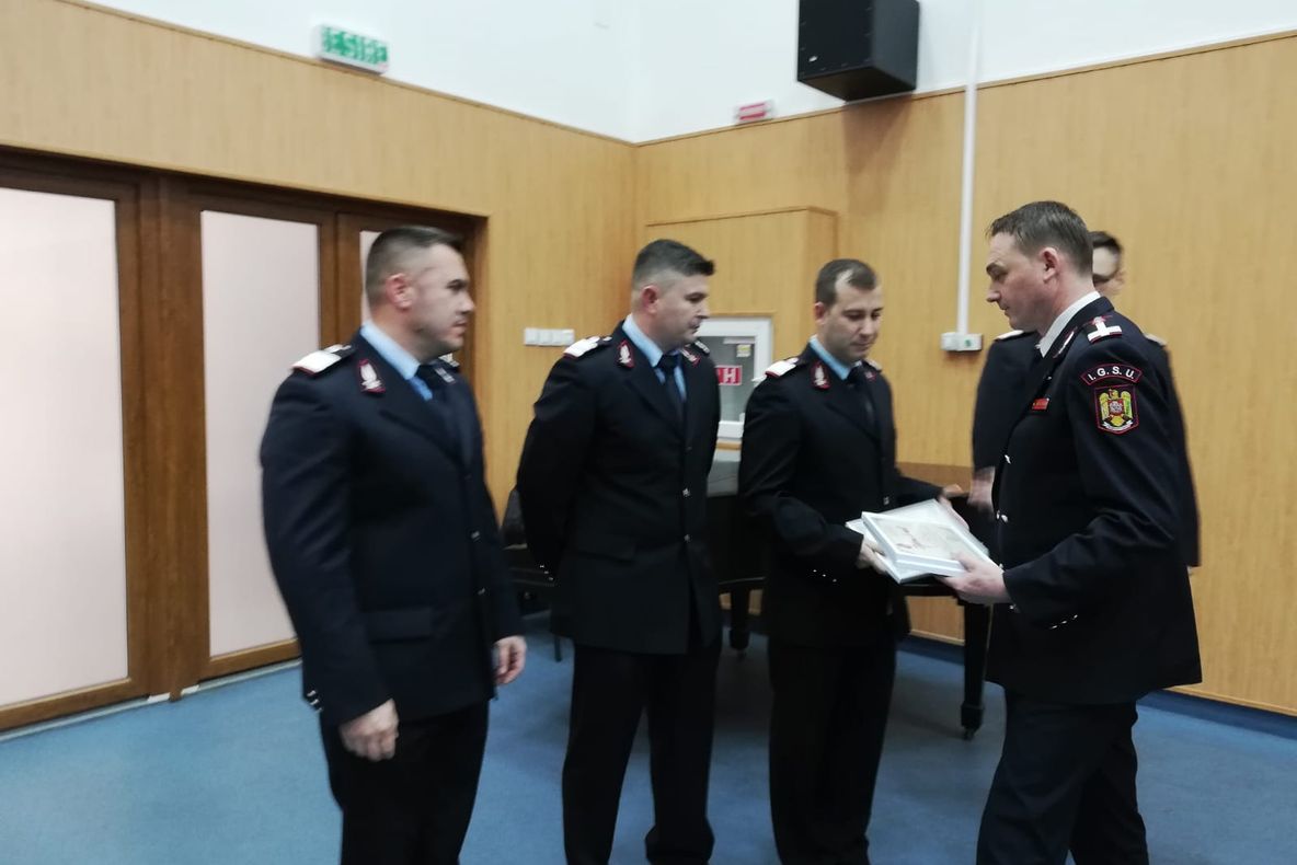ISU Hunedoara a desemnat pompierul și salvatorul anului 2018