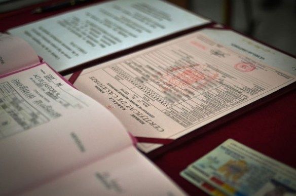 STATISTICI| Mai multe căsătorii, mai puține decese, la Deva