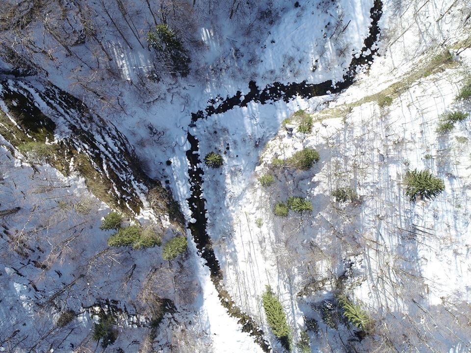 "Ochi de sticlă" deasupra Parcului Național Retezat