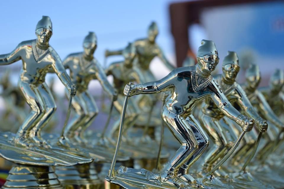 FOTO: Pasul Vâlcan, asaltat de iubitorii muntelui