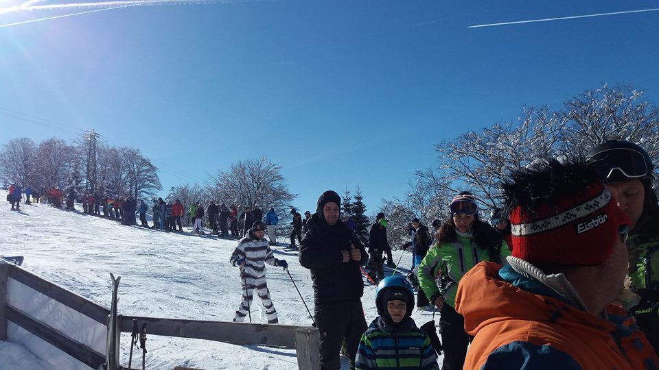 Winterfest aduce în Parâng sute de participanți