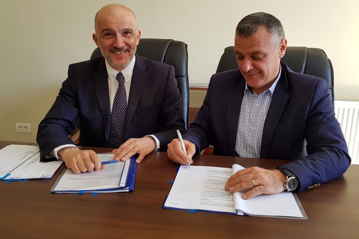 Patru blocuri din Deva vor fi reabilitate termic cu bani europeni. Contractele de finanțare, semnate