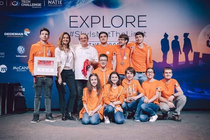 CAMPIONI, FĂRĂ SUSȚINERE. Din lipsa banilor, jumătate din echipa „RobotX” Hunedoara ar putea rata „Mondialul” din SUA