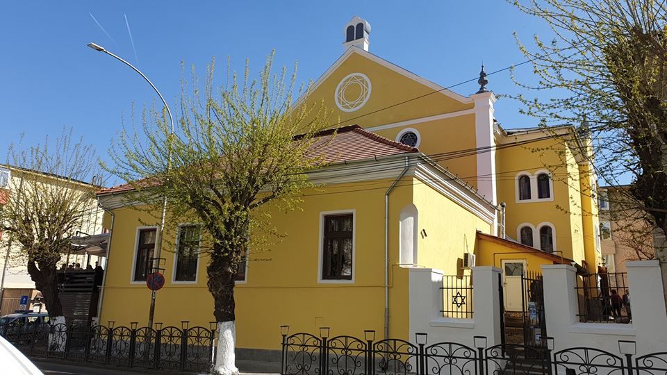 FOTO| Sinagoga din Deva, reinaugurată. Moment emoționant pentru comunitatea evreiască din oraș