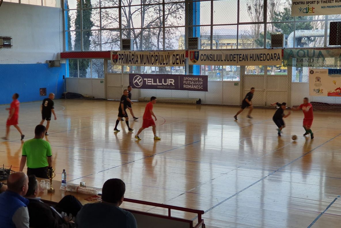 ,,Cupa Jandarmeriei Hunedorene 100 la Futsal”. Echipa reședinței IJJ Hunedoara și-a adjudecat trofeul