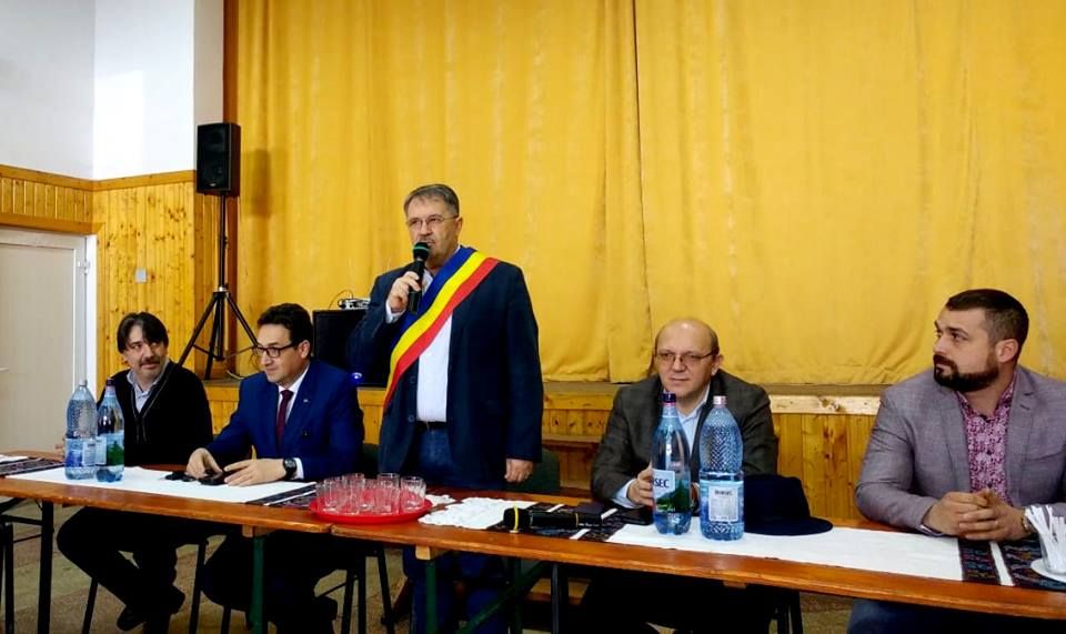 Extrase de carte funciară pentru proprietarii din mai multe sate hunedorene