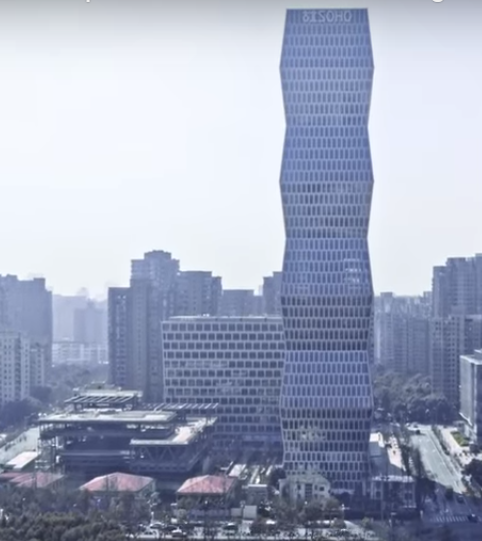 O sculptură realizată la Petroșani i-a inspirat pe chinezi în realizarea unui zgârie-nori