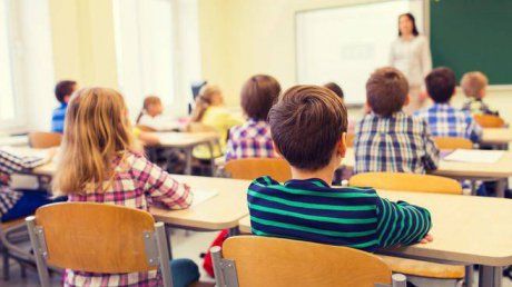 PROTEST. Profesorii din CJRAE Hunedoara refuză să mai facă evaluări psihosomatice pentru micuţii care intră în clasa pregătitoare