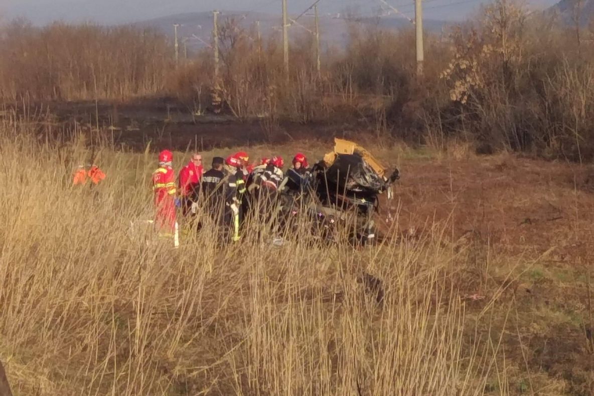 Accident cumplit între Petroșani și Hațeg. O femeie a fost decapitată
