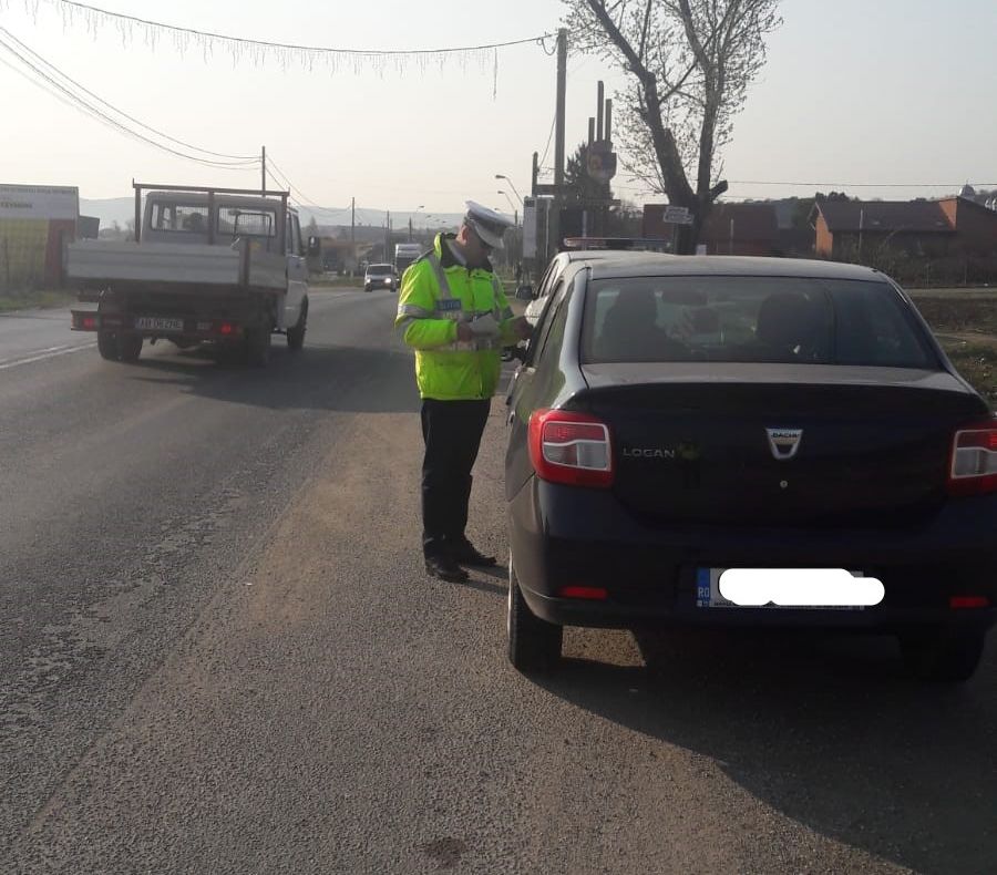 Premieră pe străzile Devei: jandarmi, îmbrăcați în uniforme de epocă