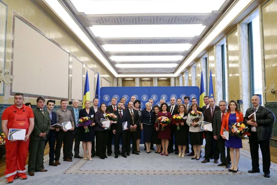 Cercetătorii de la INSEMEX premiați de premierul Viorica Dăncilă