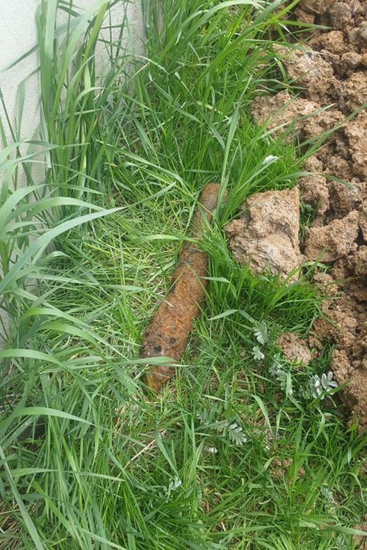 Un proiectil a fost descoperit într-un cartier al municipiului Petroșani