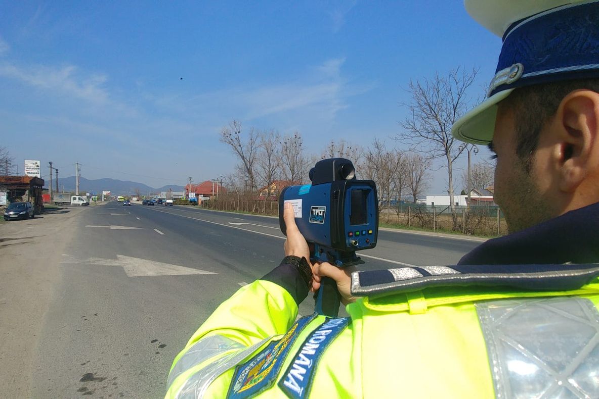 100 de hunedoreni sanționați pentru depășirea vitezei