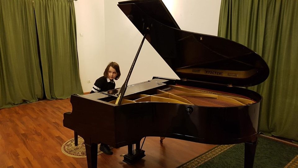 Concurs internaţional de pian la Deva