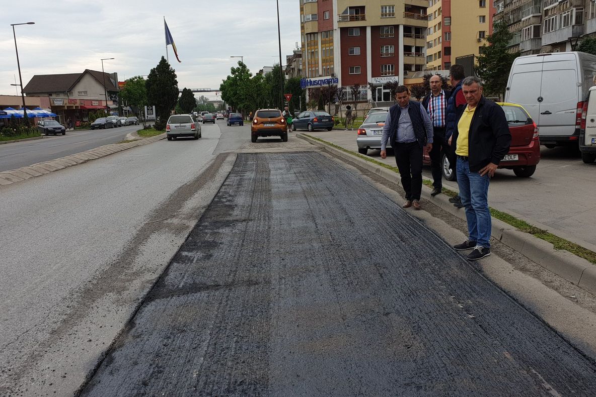 Reparații pe „centura” Devei, pe o porțiune ce era plină de gropi