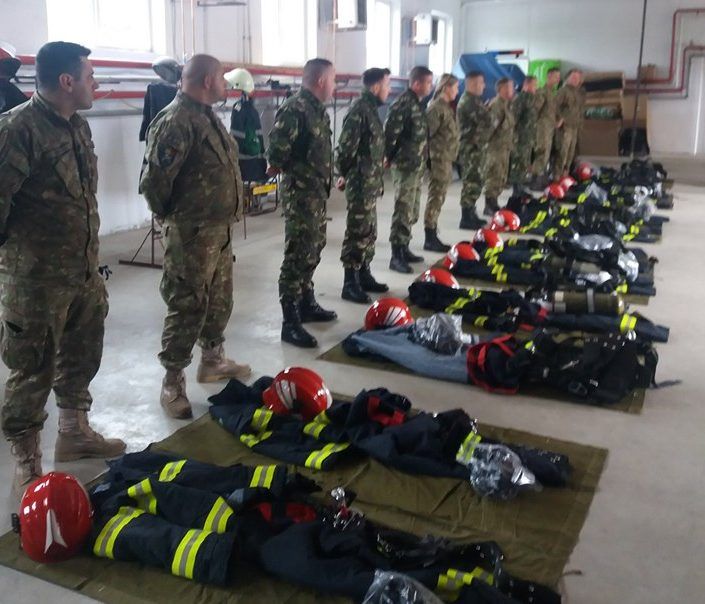 FOTO| Militari, cursanţi la Centrul de Antrenament şi Pregătire de Specialitate Orăştie. Au avut parte de două săptămâni pline şi frumoase