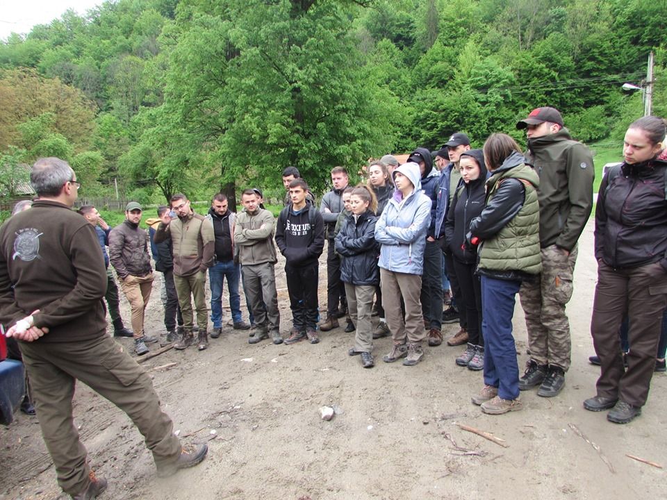 Studenții din Brașov, în vizită de studiu în județul Hunedoara