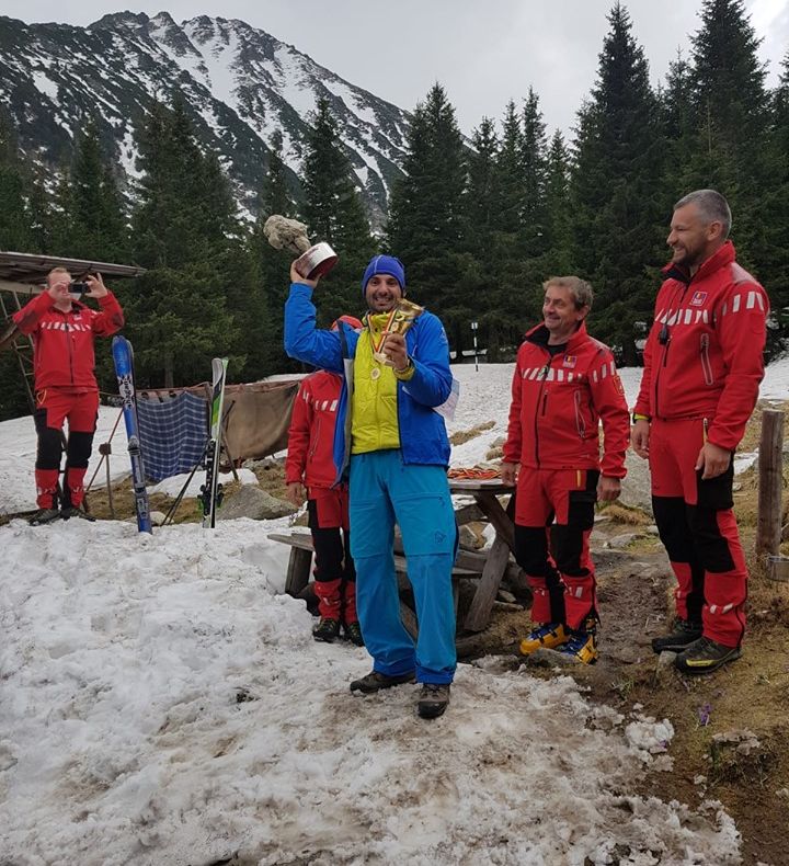 Premiați cu un bolovan