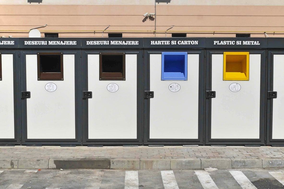 Află de ce nu sunt coșuri de gunoi în Parcul Național Retezat