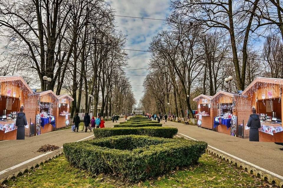 Mobilier de joacă modern în parcurile din Petroșani