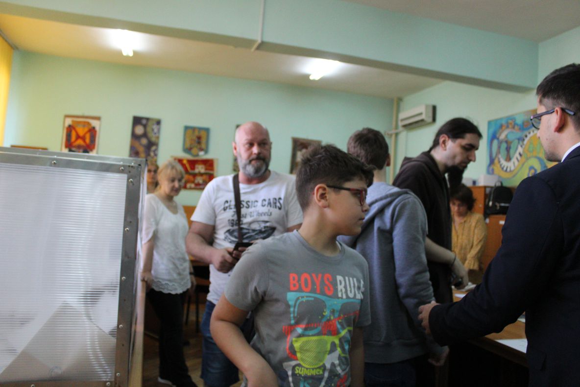 Cel mai nou robot al echipei „RobotX” Hunedoara, prezentat în Cetatea Devei