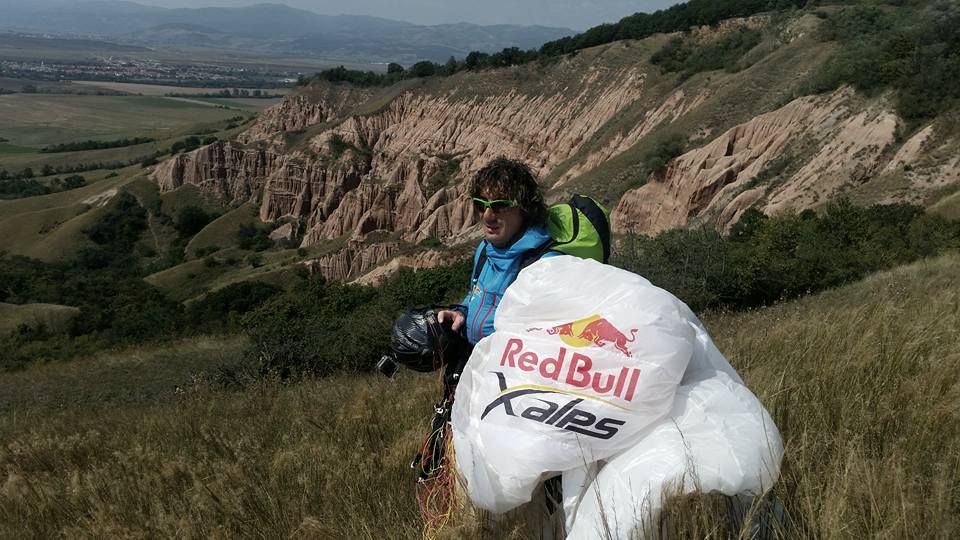 „Șoimul din Carpați” a plecat să cucerească Alpii. Toma Coconea, pentru a zecea oară la „Red Bull X-Alps”