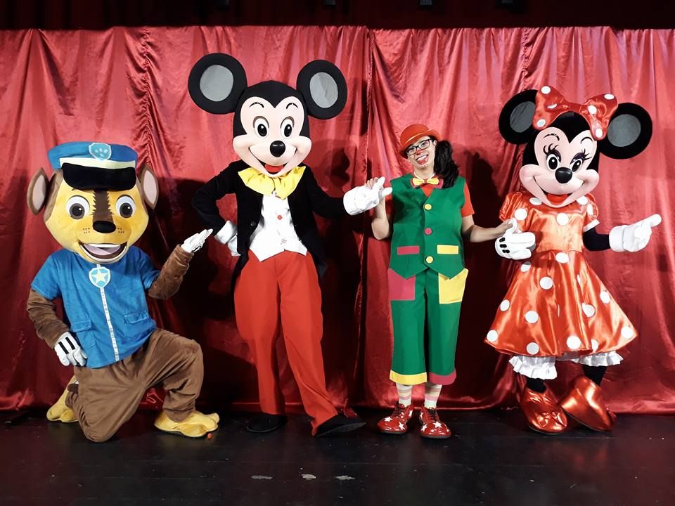 Călătorie în lumea desenelor, la Deva. Spectacol pentru copii