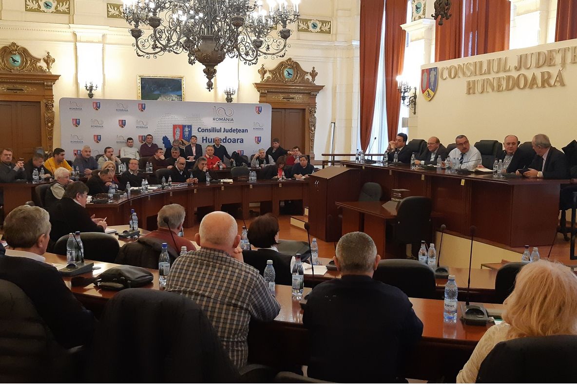 O delegaţia a CJ Hunedoara pleacă în Cipru. Care este scopul vizitei