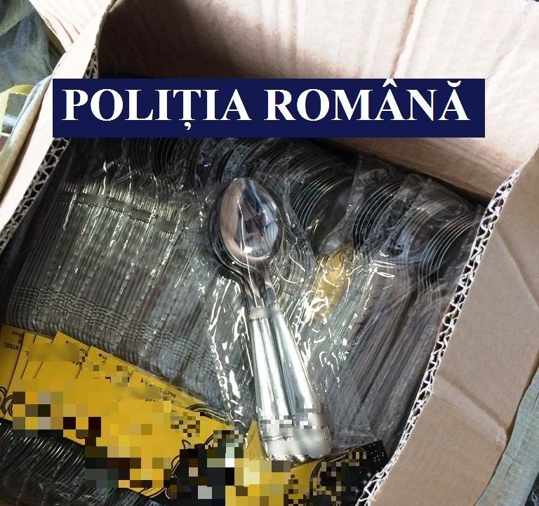 Mii de tacâmuri contrafăcute, cu destinația județul Hunedoara, confiscate în Portul Constanța Sud Agigea