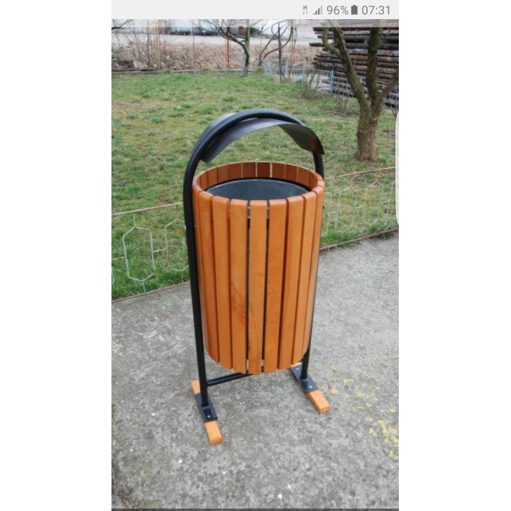 Coșuri de gunoi noi la Petroșani