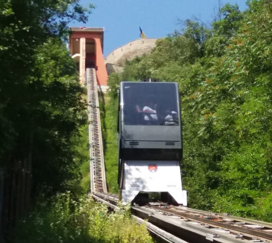 Revizie tehnică. Telecabina de pe Cetatea Devei, oprită timp de o zi