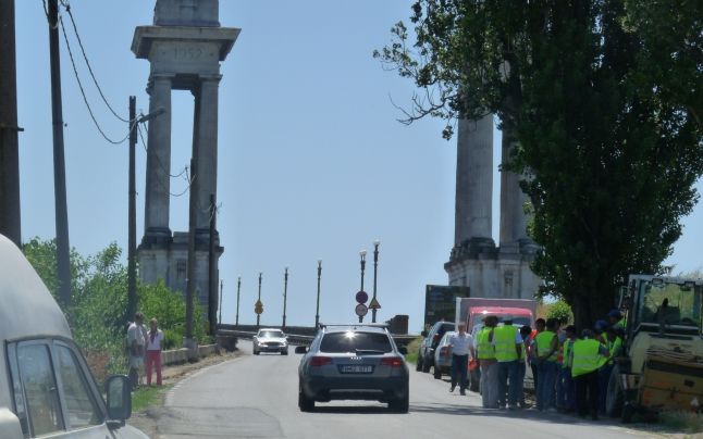 Accident în Halta Lunca Moților. Un autoturism a intrat în coliziune cu un tren de călători