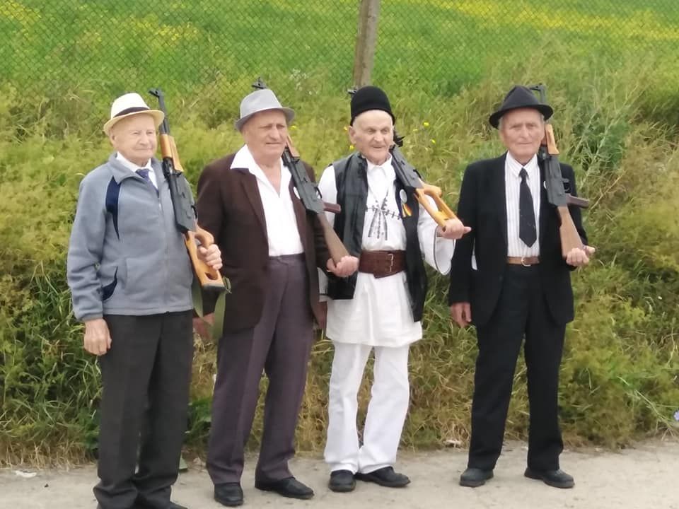 FOTO| Au tras salve de onoare. Acțiune inedită, dedicată veteranilor de război și cadrelor în rezervă