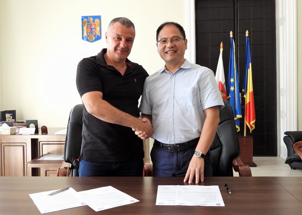 Chinezii investesc la Deva, într-o fabrică de mobilă. Producția, estimată a începe în prima parte a anului 2021