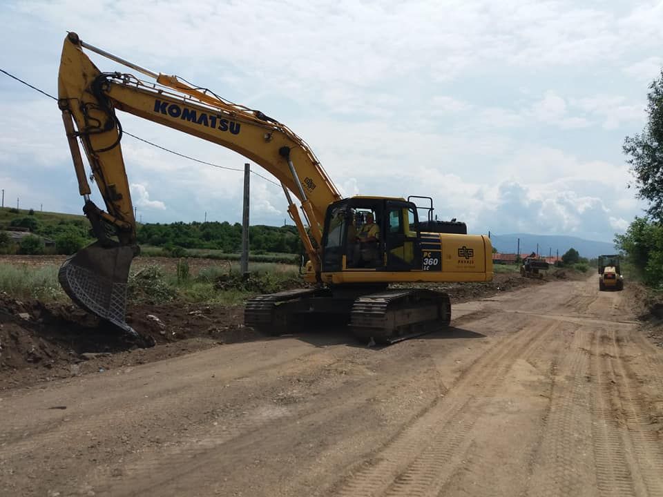 Au început lucrările de amenajare a spaţiilor verzi din zona Stadionului „Mecanica” Orăştie