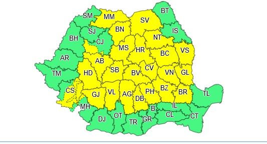 Cod galben de furtună în județul Hunedoara, până în această seară