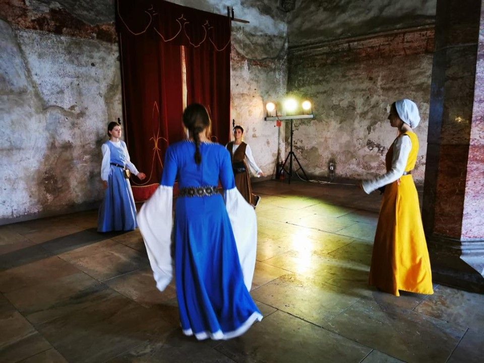 Zeci de influenceri la Castelul Corvinilor