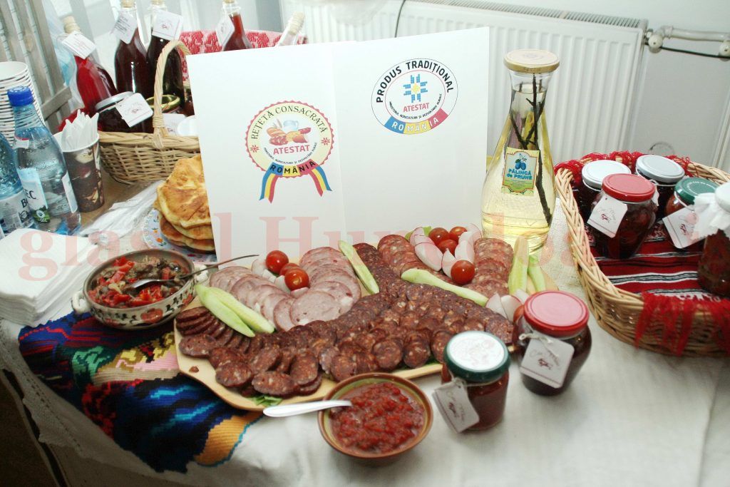 Produsele tradiționale ale hunedorenilor, promovate de ADEH