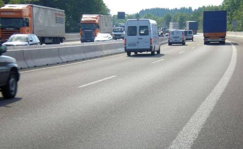 Restricții pe autostrada A1 Sibiu -Deva. Se repară carosabilul
