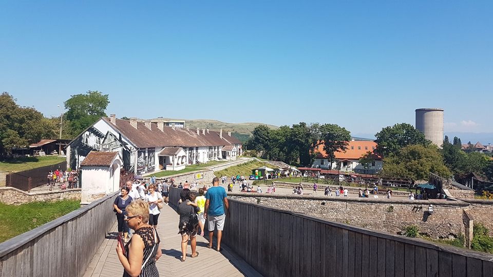 Festival de tradiții cultural hunedorene, la Castelul Corvinilor