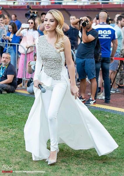 Faimoasa soprană Irina Baianţ, prezentă la Brad