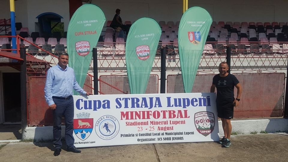 Municipiul Lupeni găzduiește un turneu de minifotbal