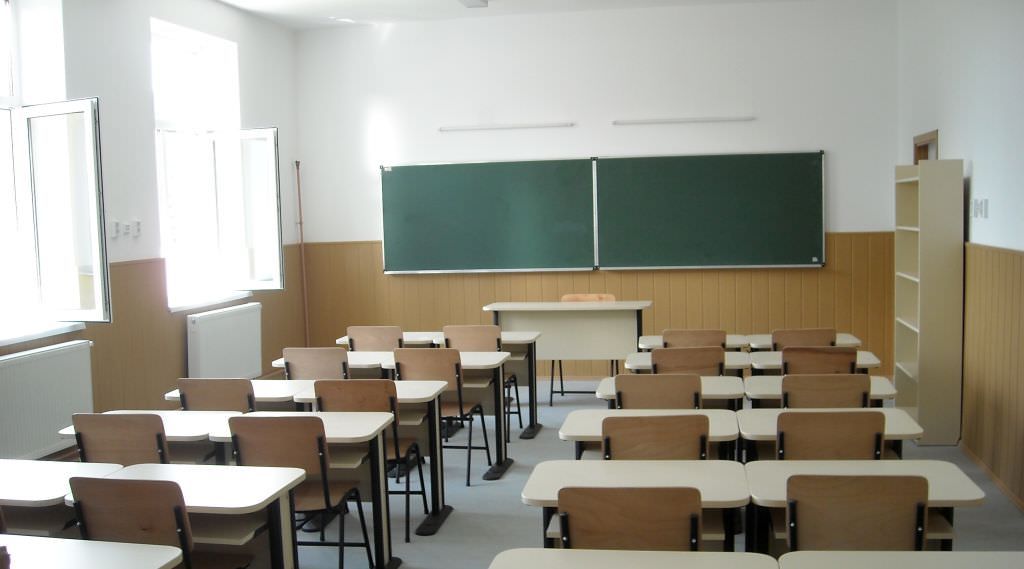 Şcolile din judeţ, pregătite să întâmpine elevii. Doar patru nu au autorizaţie sanitară de funcţionare