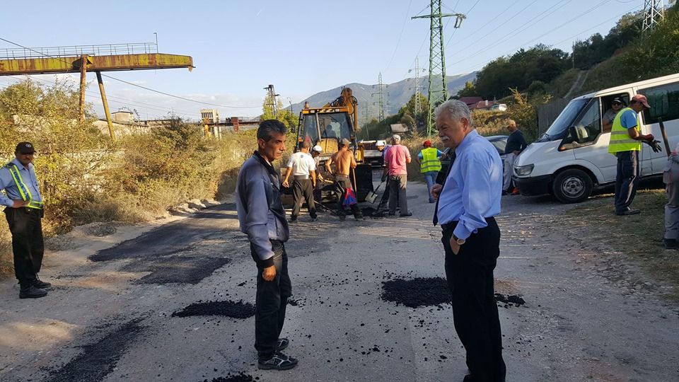 Soluții temporare pentru craterele din asfalt