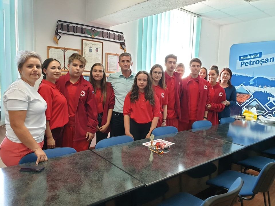 Proiecte sociale încheiate de Crucea Roșie